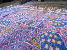 Load image into Gallery viewer, 4&#39;5&quot; x 2&#39;8&quot; - Vintage Tribal Wool Rug – Handwoven Caucasian Style - 135 x 82cm
