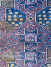 Load image into Gallery viewer, 4&#39;5&quot; x 2&#39;8&quot; - Vintage Tribal Wool Rug – Handwoven Caucasian Style - 135 x 82cm
