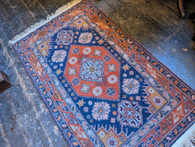 Load image into Gallery viewer, 3&#39;3&quot; x 5&#39;7&quot; - Vintage Geometric Wool Rug – 115cm x 171 cm
