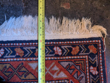 Load image into Gallery viewer, 3&#39;3&quot; x 5&#39;7&quot; - Vintage Geometric Wool Rug – 115cm x 171 cm
