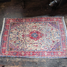 Load image into Gallery viewer, 3&#39;6.5&quot; x 5&#39;7&quot; - Vintage Sarouk Rug – Hand-Knotted Wool - 108 x 170cm
