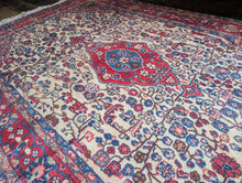 Load image into Gallery viewer, 3&#39;6.5&quot; x 5&#39;7&quot; - Vintage Sarouk Rug – Hand-Knotted Wool - 108 x 170cm
