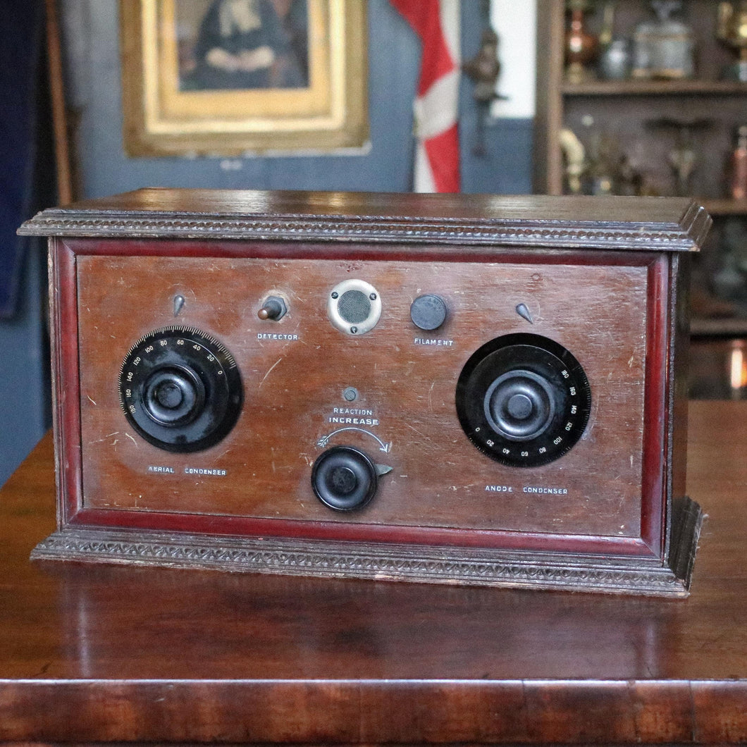 1920s Valve Radio Receiver in Mahogany Case – Early Tube Technology