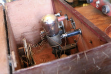 Load image into Gallery viewer, 1920s Valve Radio Receiver in Mahogany Case – Early Tube Technology
