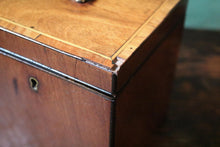 Load image into Gallery viewer, Antique Regency Mahogany Square Tea Caddy C.1810–1825
