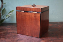 Load image into Gallery viewer, Antique Regency Mahogany Square Tea Caddy C.1810–1825
