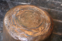 Load image into Gallery viewer, Victorian Hand-Riveted Copper Cauldron with Iron Swing Handle – 39cm Ø
