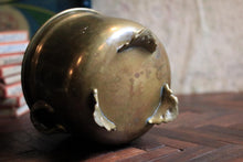 Load image into Gallery viewer, Vintage Small Tripod Brass Planter / Jardinier

