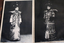 Load image into Gallery viewer, Early 20th C. Qing Imperial Court Accordion Photo Album
