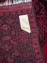 Load image into Gallery viewer, 3'10" x 5'7" - Vintage Ersari Turkmen Hand-Knotted Wool Rug - Madder Red &amp; Ink Black - 118 x 171 cm
