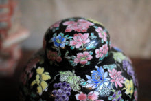 Load image into Gallery viewer, Vintage Black Chinoiserie Floral Ginger Jar With Lid - Made In China - 14.5cm / 5.7in
