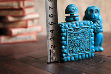 Load image into Gallery viewer, Vintage Chinese Turquoise Resin Snuff Bottles – Carved Dragon &amp; Monkey Figures, 6 Cm Tall
