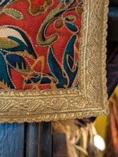 Load image into Gallery viewer, Vintage Medieval Style Woven Tapestry Wall Hanging With Falconer &amp; Lion - 121.5 x 77 cm - With 146 cm Pole
