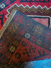 Load image into Gallery viewer, 4'10" x 2'11" - Vintage Baluch - Raspberry Red, Indigo &amp; Saffron - 147 x 90 cm
