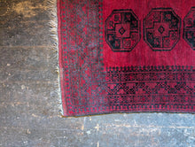 Load image into Gallery viewer, 7'0" x 3'9" - Vintage Ersari Turkmen Tribal Hand-Knotted Wool Rug - Madder Red &amp; Charcoal Guls - 213 x 115 cm
