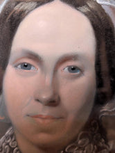 Load image into Gallery viewer, Pair Of Antique Victorian Pastel Portraits - Husband &amp; Wife - 39 x 49 cm Framed
