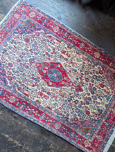 Load image into Gallery viewer, 5'7" x 3'6" - Vintage Hand-Knotted Wool Rug - Ivory Field &amp; Madder Red Medallion - 170 x 107 cm
