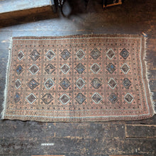 Load image into Gallery viewer, 6'2" x 3'10" - Antique Afghan Baluch Hand-Knotted Wool Rug - Dusty Rose &amp; Indigo - 189 x 118 cm
