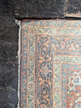Load image into Gallery viewer, 6'3" x 4'9" - Vintage Hand-Knotted Wool Rug - Distressed Floral Medallion Design - 190 x 144 cm
