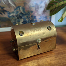 Load image into Gallery viewer, Vintage Brass Indian Kerala Betel Nut Pandan Box
