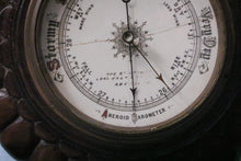 Load image into Gallery viewer, Antique Victorian Carved Oak Aneroid Barometer – Decorative Round Wall Barometer – 25cm Diameter
