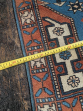 Load image into Gallery viewer, 4'5" x 2'6" Vintage Caucasian Azerbaijan Hand Knotted Wool Rug – Geometric Tribal – 135 x 77cm
