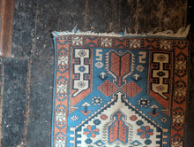 Load image into Gallery viewer, 4'5" x 2'6" Vintage Caucasian Azerbaijan Hand Knotted Wool Rug – Geometric Tribal – 135 x 77cm
