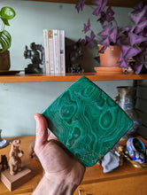 Load image into Gallery viewer, Large Vintage Malachite Ash Tray
