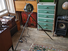 Load image into Gallery viewer, Vintage Chrome Francis Searchlight on Tripod
