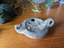 Load image into Gallery viewer, Victorian Grand &quot;Roman&quot; Tour Oil Lamp
