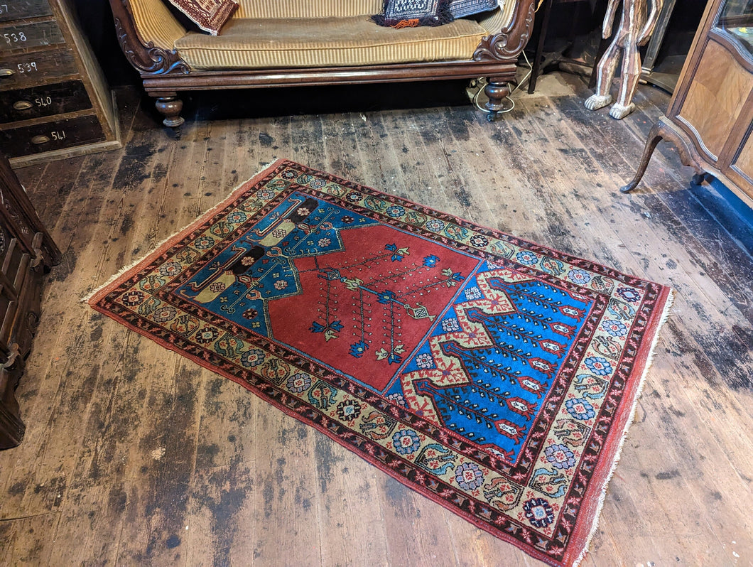 Early 20thC Turkish Yoruk Rug - Hand Knotted Wool