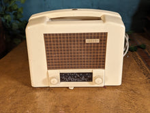 Load image into Gallery viewer, Ekco U122 Vintage Valve Radio
