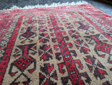 Load image into Gallery viewer, 5&#39;5&quot; x 2&#39;8&quot; Vintage Hand Knotted Afghan Baluch Prayer Rug - 165 x 81 cm
