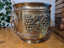 Load image into Gallery viewer, Vintage English Brass Planter / Jardinier
