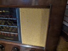 Load image into Gallery viewer, Bush AC11 Vintage Wooden Case Valve Radio
