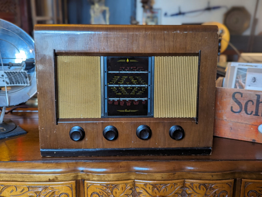 Vintage Wooden Valve Radio - Bush AC11