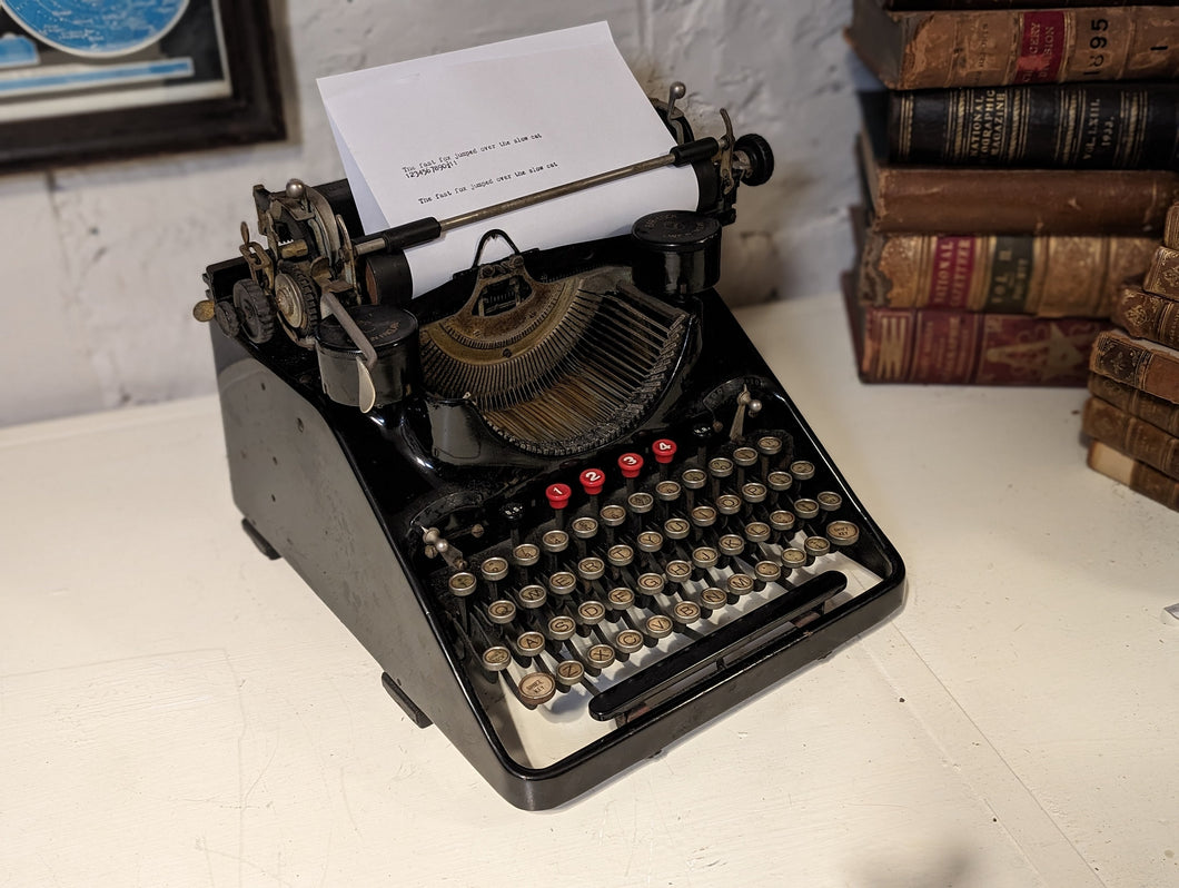 Barlock Model 17 1920's Typewriter