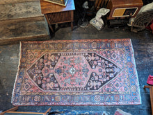 Load image into Gallery viewer, 7&#39;8&quot;x4&#39;1&quot; Vintage Hand Knotted Hamadan Wool Rug - 237 x 125cm
