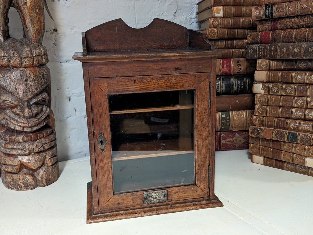 Early 20th.C Tabletop Display Cabinet