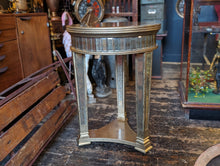 Load image into Gallery viewer, Vintage Art Deco Style Pedestal Side Table
