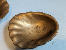 Load image into Gallery viewer, Mid Century Clam Shell Dishes / Ash Trays
